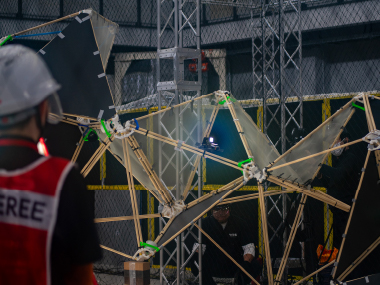 標準性能評価ドローンチャレンジ競技風景